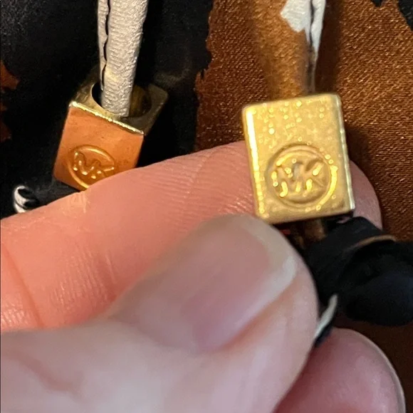 MICHAEL Michael KORS Silk Blouson Top - Picture 4 of 13